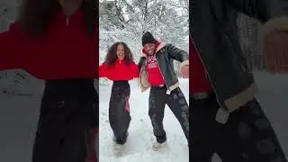 Debut Janvier et on a d&eacute;j&agrave; rien dans nos poches😓 #keishakc #snow #fatheranddaughter