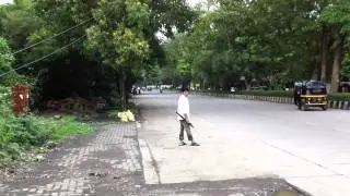 111kmph!! on my Yamaha R15 by Kumail Pathan.MOV