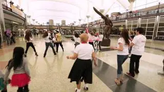 Elvis and the Flash Mob at DIA
