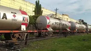 Kereta Pertamina Langsir Stasiun Cilacap @maswahyu611 