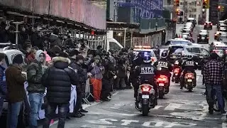 Donald Trump a New York per l'udienza sulle accuse penali a suo carico: il caso divide il Paese