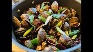 Szechuan Style Spicy Clams