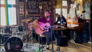Ben Richardson - I Know a Ghost (Live @ The Duke)