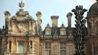 Joana Vasconcelos in conversation with Jacob Rothschild about the Lafite sculpture at Waddesdon