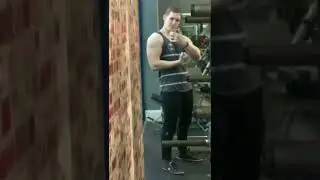 Huge biceps flex in the #gym . #aesthetics #flex #gains #youngbodybuilder #biceps #flexing #mirror