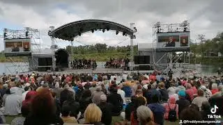 R&eacute;veil FM International : Extrait du discours de #m&eacute;lenchon &agrave; la tribune 1.#FreddyMulongoMukena