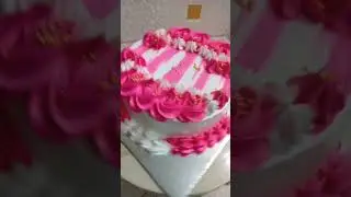 Strawberry Cake Designs 😋 Trending Birthday Cake decoration ideas 😍#shortsfeed