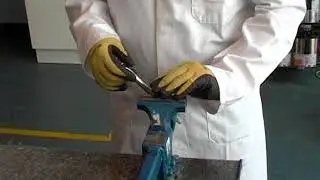 EN 13523-7 Resistance to cracking on bending (T-bend test)