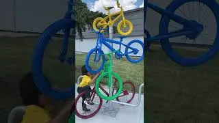 Bicycle art at Paul Coffey Park 👉 Birador ng Bike at Paul Coffey Park