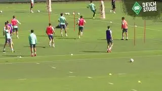 Werder Bremen-Training: Niclas F&uuml;llkrug bleibt eiskalt vorm Tor, Fabio Chiarodia versucht den Lupfer
