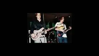 Frog hollow - Tongues