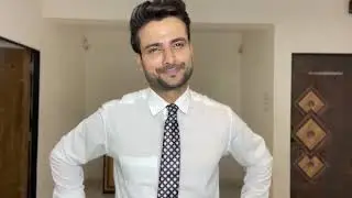 Grey' shade Businessman take 