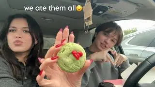 Christmas Crumbl Cookie Mukbang!