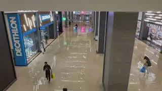 WATCH: Stores flooded inside Union Station | TORONTO FLOODING