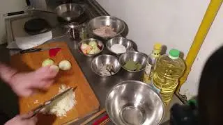 Śledż w oleju w wersji świątecznej z żurawiną
