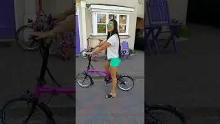 How to fold (or not LoL🤣)a Brompton C-Line by SweetKissesKris