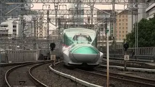 平日朝7時台の東北･上越･北陸･山形･秋田新幹線東京駅（字幕入り）