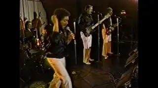 Larry Chance and the Earls: 