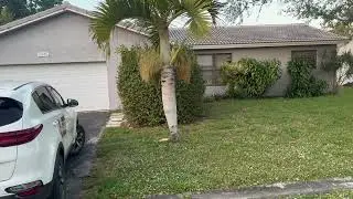 Investor friendly single home !