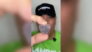 👂ASMR WARHEADS VALENTINE SOUR HEARTS CHEWY CANDY BLACK CHERRY FLAVOR EATING SOUNDS👂ORIGINAL LENGTH👂