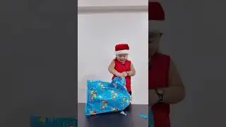 Unboxing Christmas gift #gavin #unboxing 