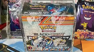 Roboskillz x Pok&eacute;mon LIVE Plasma Blast Box Break!