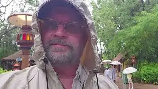 Disney Rain Hack  Stay Dry at Animal Kingdom with Frogg Toggs!