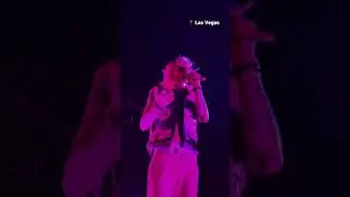 MGK is an absolute rockstar 🤟 @machinegunkelly #mgk #machinegunkelly #mainstreamsellouttour