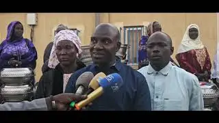 L'inspecteur departemental de la peche de la commune encourage et felicite les femmes actives de...