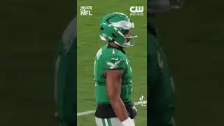 Jalen Hurt's reaction to Saquons hurdle! #eagles #jalenhurts #saquonbarkley #nfl #trending