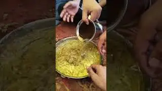 Rajasthani Style Of Having Food...🫣💯💖✨#food #rajasthan #ghee #enjoy #fun #delicious #khichdi