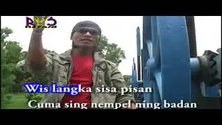 GADE HP | PH PRIBADI { VIDEO  KLIP JADUL 2008 }