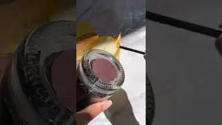 THE BEST SMELLING CANDLE