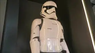 Exploring Galaxy's Edge and Riding the Millennium Falcon at Walt Disney World