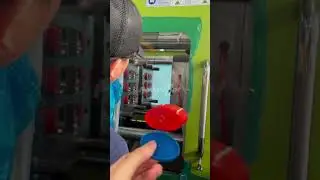 Two-color shampoo bottle cap plastic injection molding production testing #powerjet #manufacturer