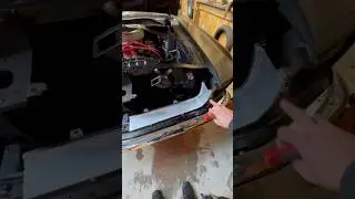 68 Mustang Grill Molding