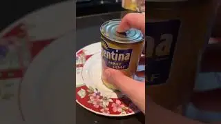 HACK Easy way to take out MEAT LOAF in CAN #shorts #argentina #easy #hack #food