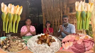 Pork and Cooked with Chana Flower | Meghalaya Village Style Pork Curry | Village Food 