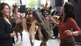 The Family - Mambesak - Apuse
