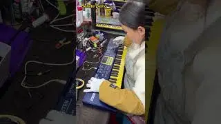 There are too many hidden ways to play the little electronic piano #piano  #factory #electricpiano