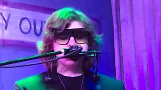 Oliver Wallace age 13 playing and singing Piano man by Billy Joel