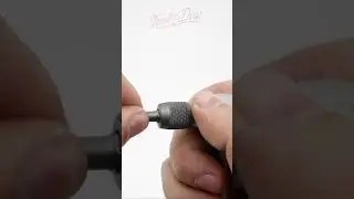 Allows for quick one-handed bit exchange for both insert and power bits.