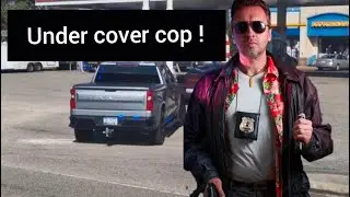 Undercover Cop !!!
