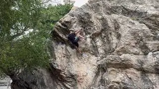 Center Overhang (aka Pitfall) (V2) - Berkeley Bouldering: Indian Rock Park