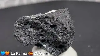 💙🧡 Ha&uuml;yne UV & Sanidine in Lava 25,9mm La Palma Canary Islands 🇪🇸 -- www.rossminerals.com