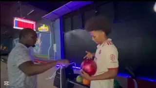 VLOG:23 playing bowling 🎳 with my family