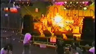TV Smith's Cheap perform 'My String Will Snap' at Fountains Mill, Uxbridge 27th July 1990