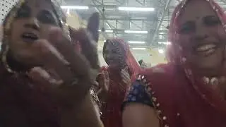 फागण की लुंबर लेती हुई सहेलियां #सुपरहिट #मारवाड़ी #गीत #फागण#😂😂