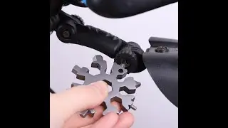 18-in-1  Multifunction Snowflake Tool