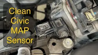 Clean Manifold Absolute Pressure sensor (MAP) on 9th generation Honda Civic (2012 - 2015)